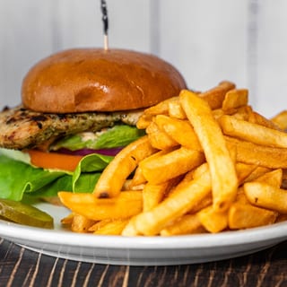 California Style Grilled Chicken Sandwich